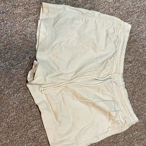 Ladies Lou & Grey shorts. Elastic waist with tie. Two back pockets. Lightly worn